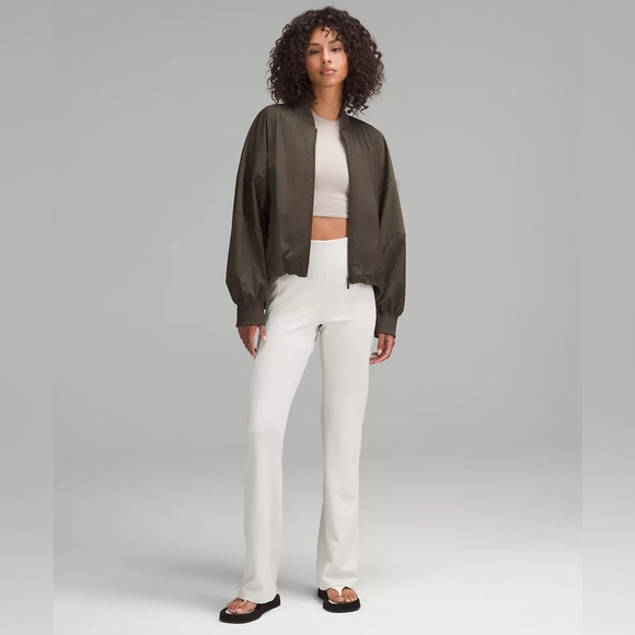 NWT Lululemon Ribbed Softstreme Flared Pant *Regular Bone Size 12 - Picture 2 of 9